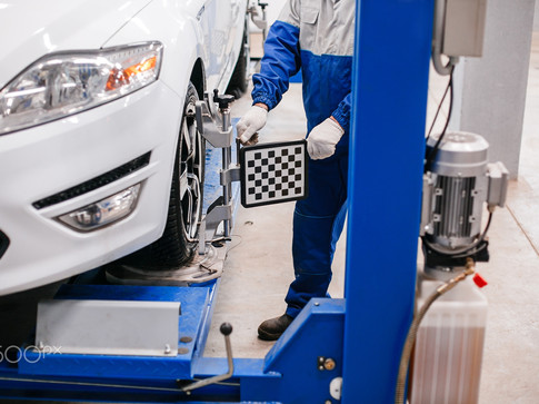 Montaggio e cambio gomme in officina Service Tyre